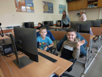 zdjęcie nr 9 - Uczniowie z „9-tki” na otwartej lekcji informatyki w Elektryku
