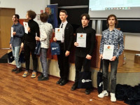 zdjęcie nr 2 - Programiści z Elektryka laureatami Międzynarodowego Konkursu Informatycznego „Bóbr”