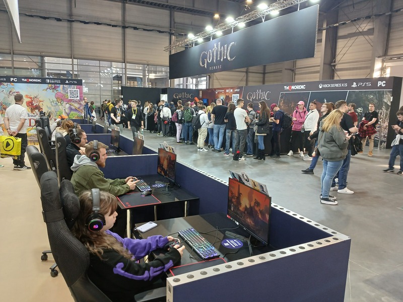 zdjęcie nr 16 - Uczniowie z Elektryka na Targach Game Arena