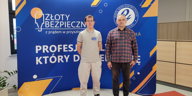  Konrad Patek z nauczycielem